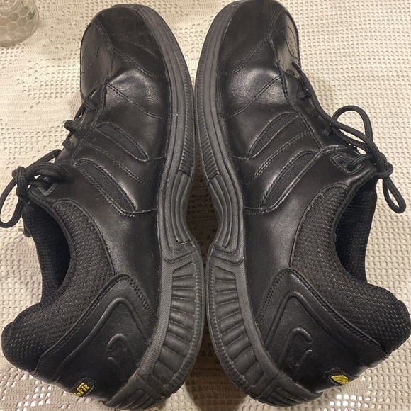 Bio Fit Orth Feet Black Leather Sneakers, Size 13 Wide. - Picture 4 of 9